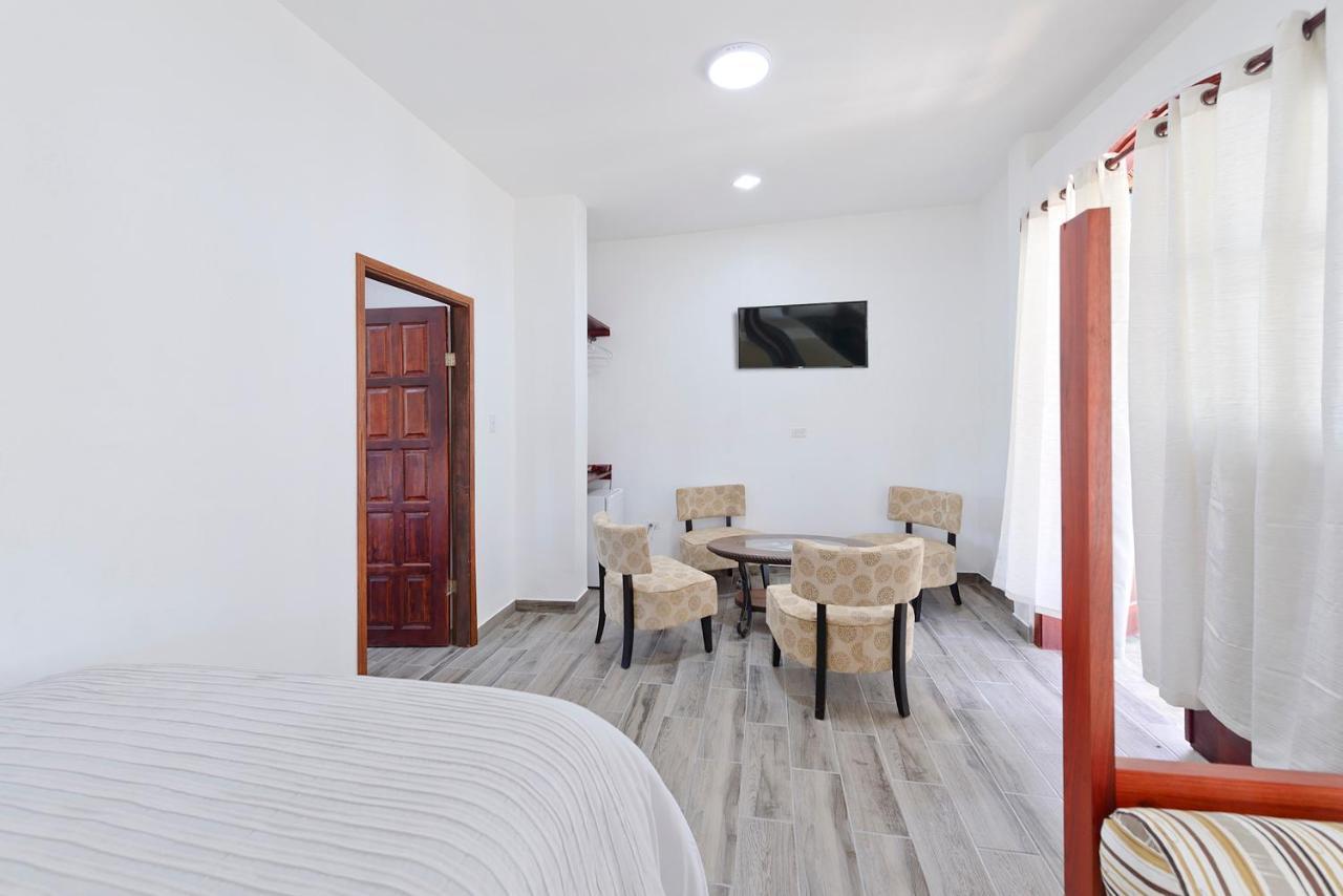 Parrot Cove Lodge Χόπκινς Εξωτερικό φωτογραφία