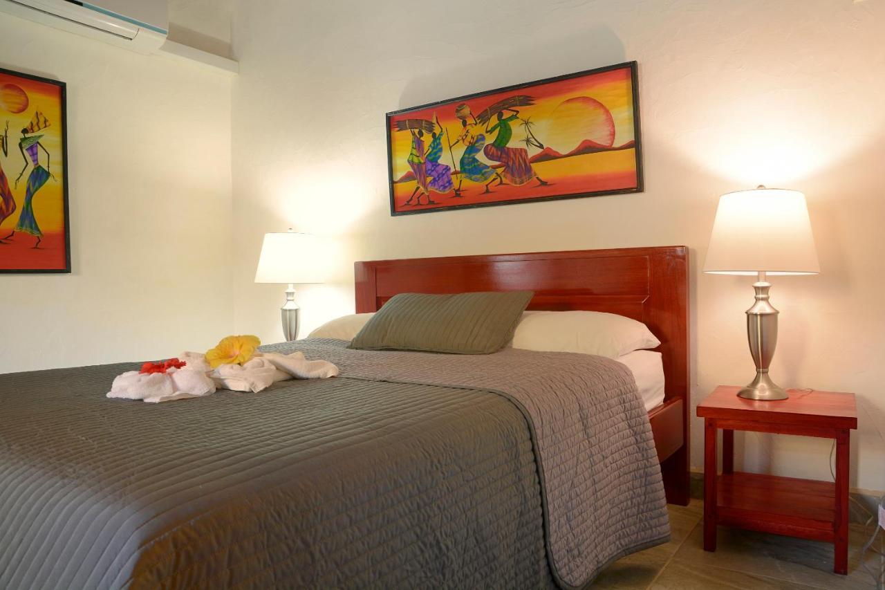 Parrot Cove Lodge Χόπκινς Εξωτερικό φωτογραφία